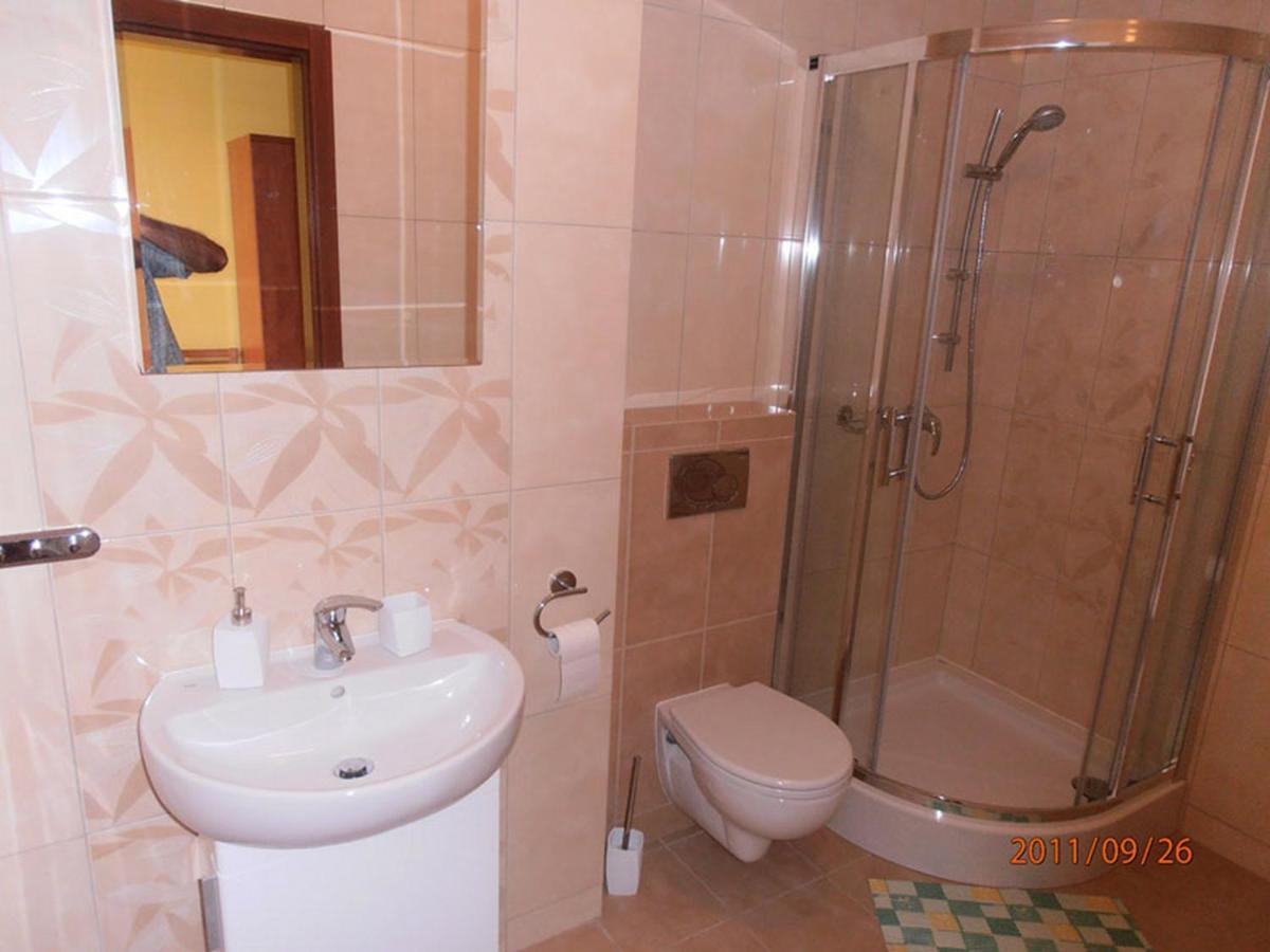 Ave Lagiewniki Apartamento Cracóvia Exterior foto